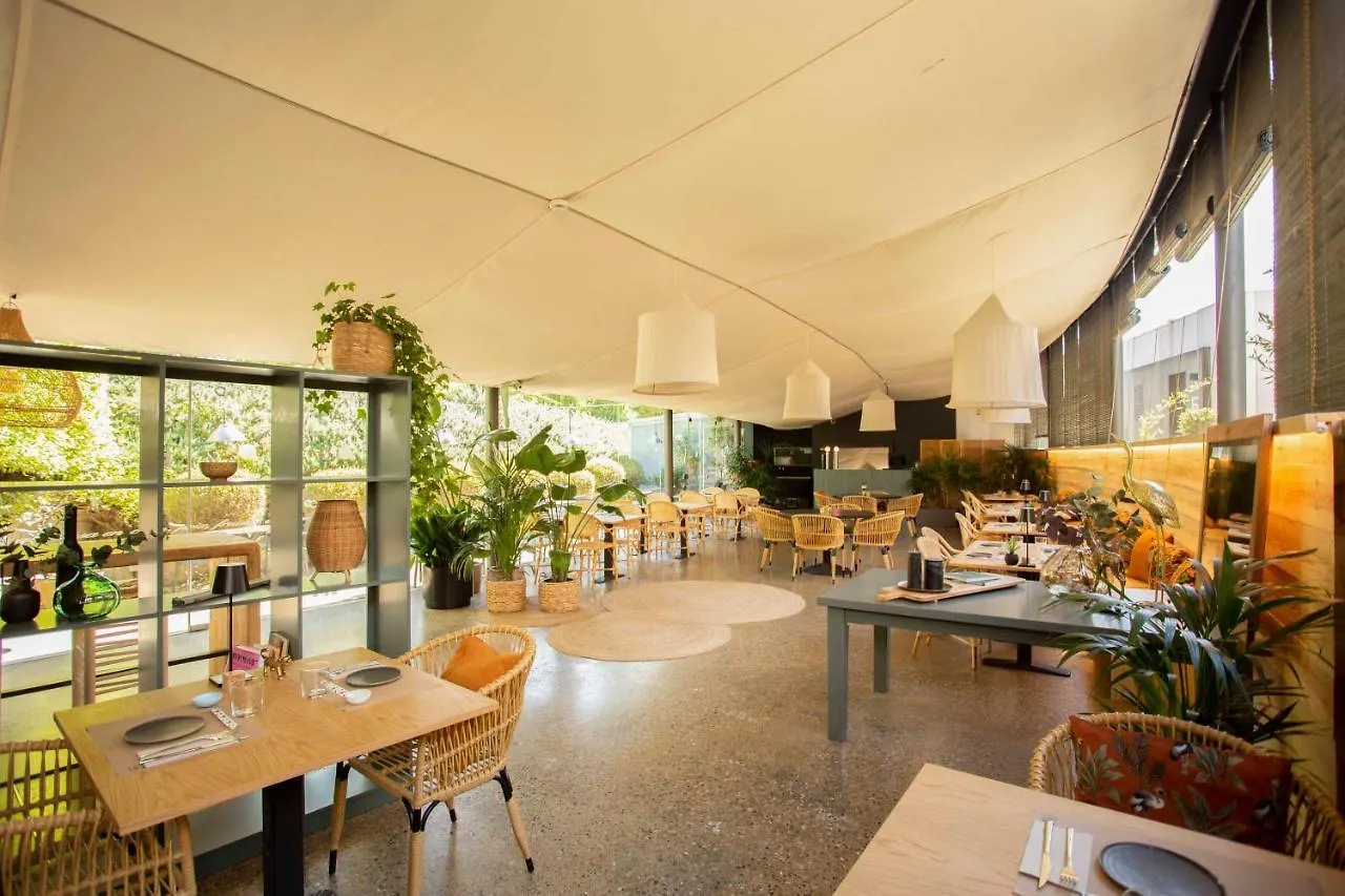Hotel Arcs De Monells - Adults Only