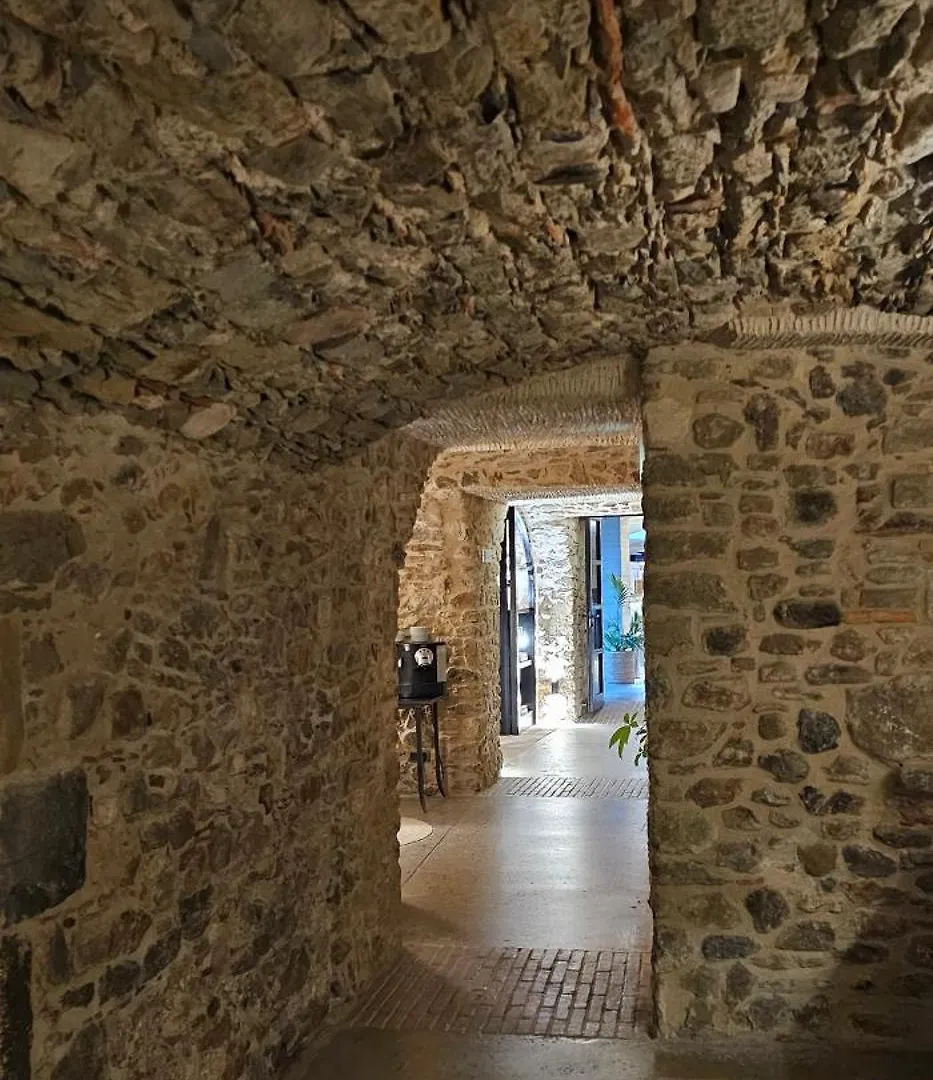 Hotel Arcs De Monells - Adults Only